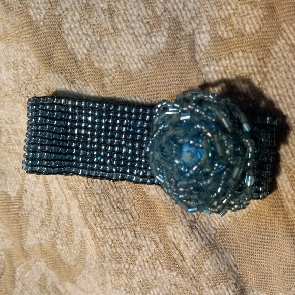 D-23 jewelry lot - Picture 5 of 5